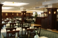 Ramada Hotel & Suites Bucharest North - restaurant