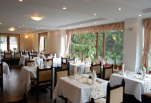 Hotel Rina Tirol Poiana Brasov - restaurant