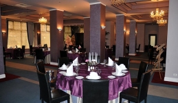 Hotel Dumbrava Bacau - restaurant