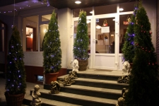 Hotel Mihail Busteni - intrare hotel